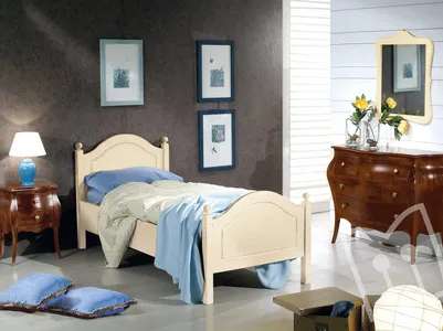 1 square shaped bed
