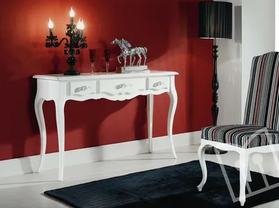 Upholstered chair