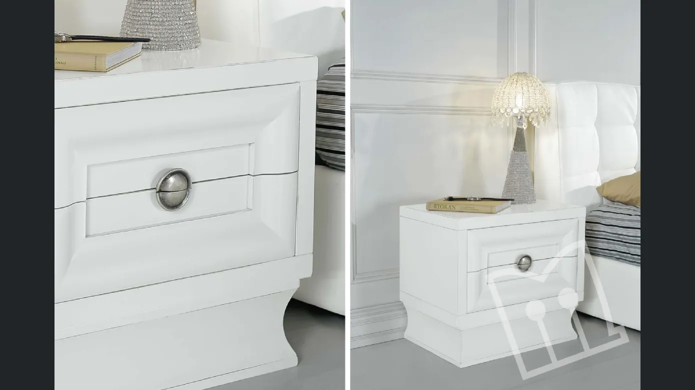 Bedside table with 2-drawer plinth