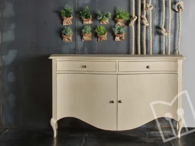 Shabby chic sideboard in wood